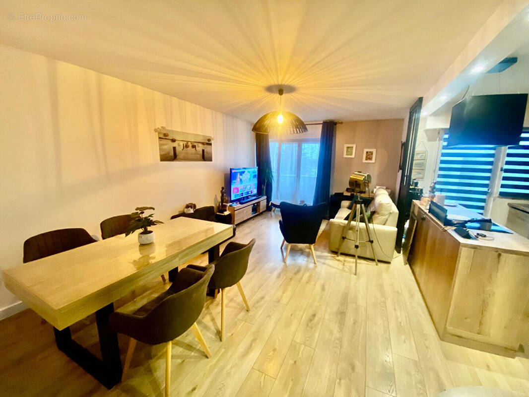 Appartement à TAVERNY