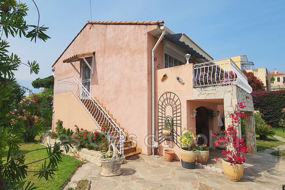 Maison à LA LONDE-LES-MAURES