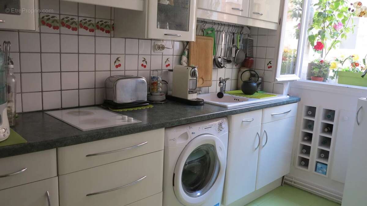 Appartement à PARIS-19E