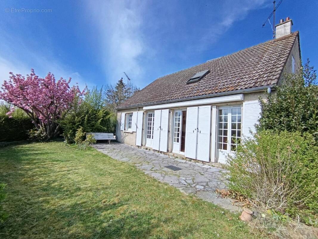 Maison à BEAUVAIS