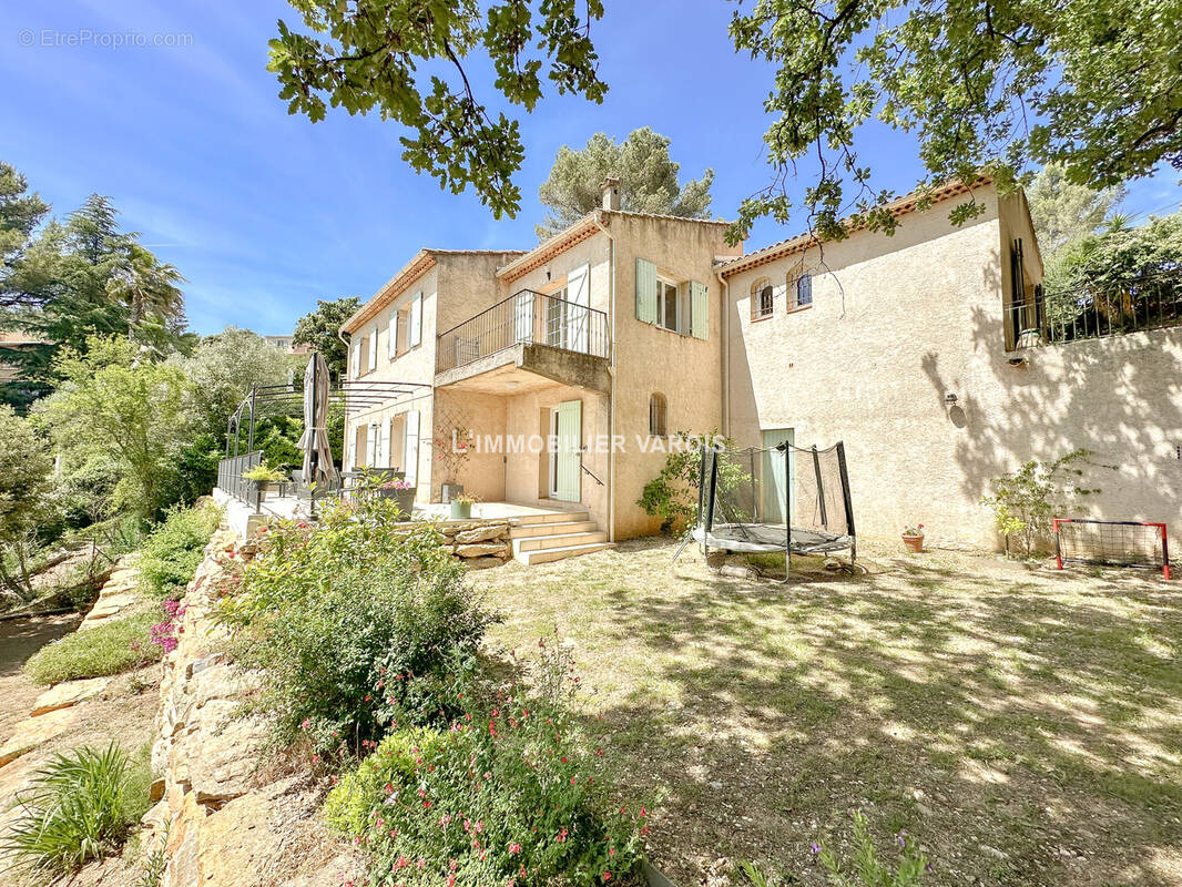 Maison à PIERREFEU-DU-VAR