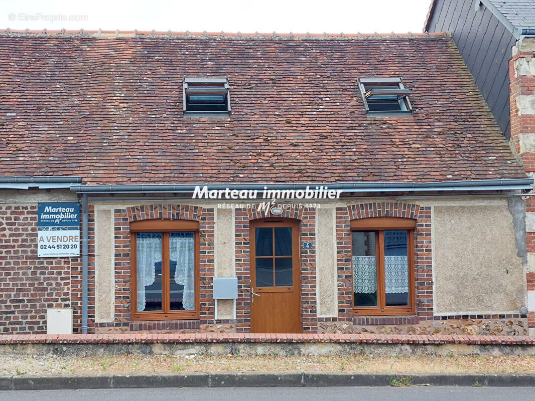 Maison à LA BAZOCHE-GOUET