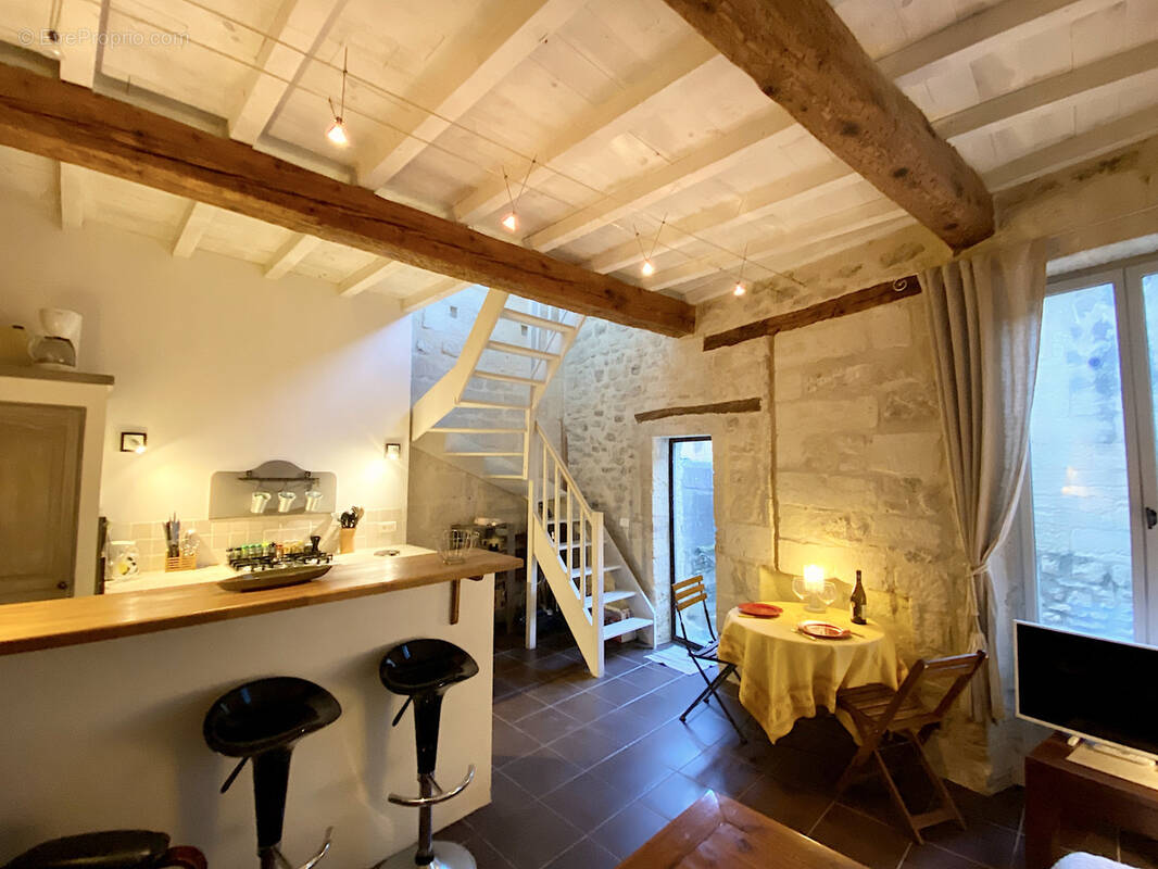 Appartement à UZES