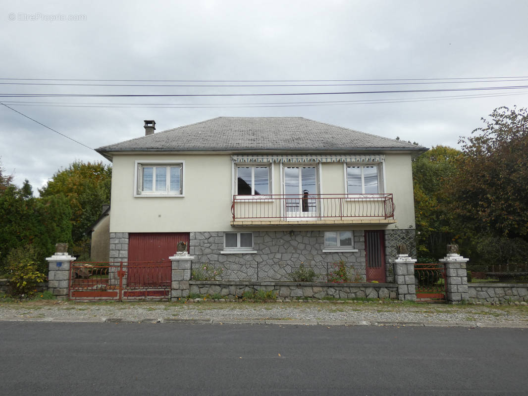 Maison à SAINT-PRIVAT