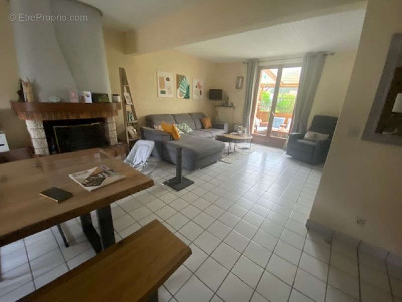 Maison à EPERNON