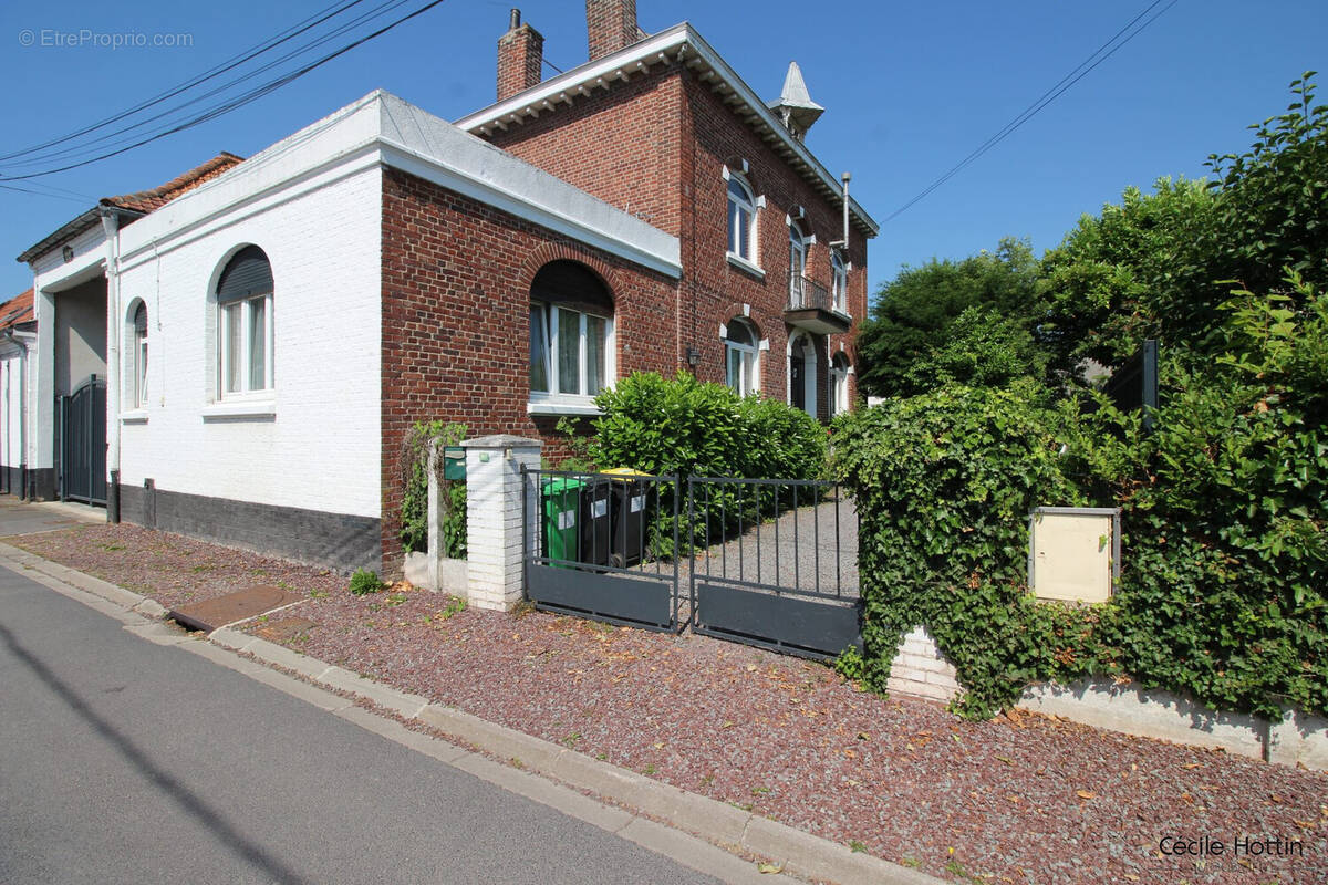 Maison à MERIGNIES