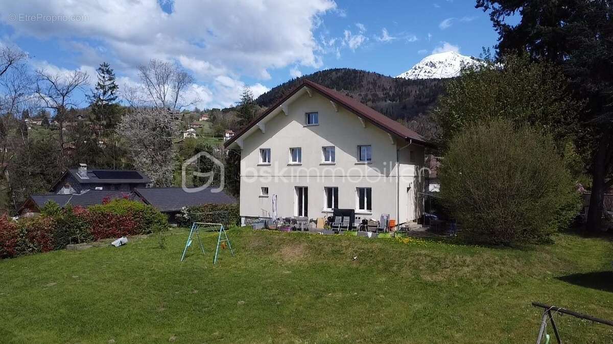 Maison à SAINT-MARTIN-D&#039;URIAGE