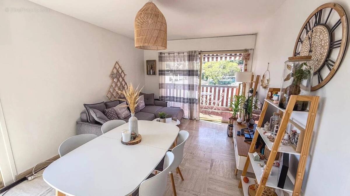 Appartement à CAGNES-SUR-MER