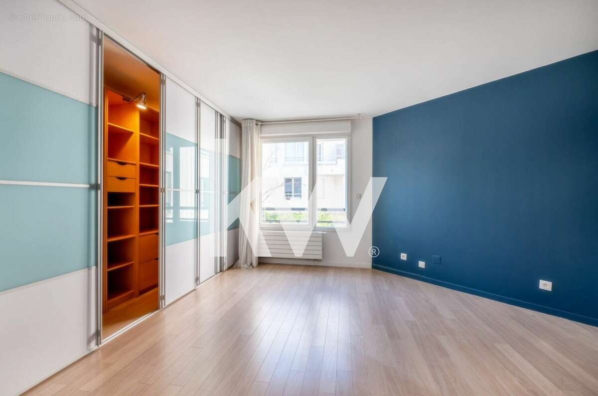 Appartement à SURESNES