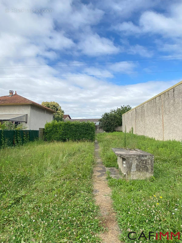 Maison à VAULX-EN-VELIN