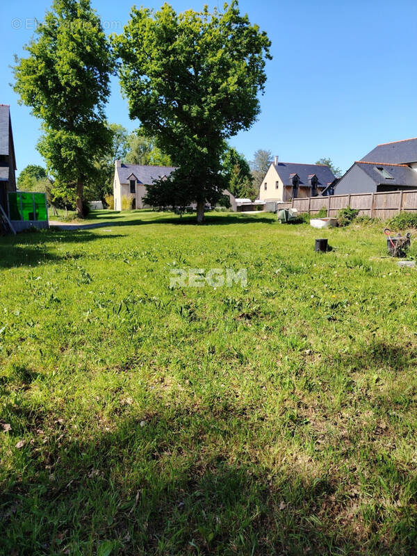 Terrain à LE MINIHIC-SUR-RANCE