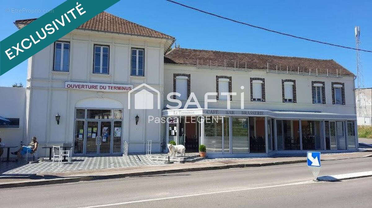 Photo 1 - Commerce à MIGENNES