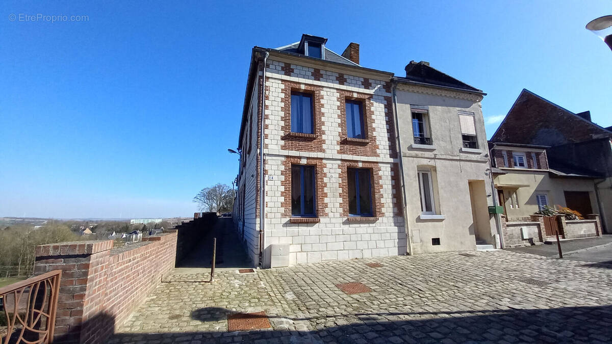 Maison à MARLE
