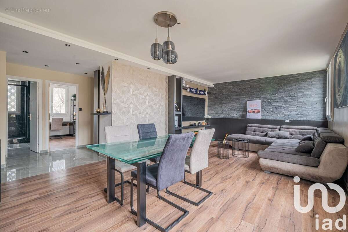 Photo 3 - Appartement à LE PONT-DE-CLAIX