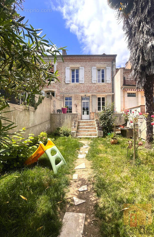 Maison à LE PASSAGE