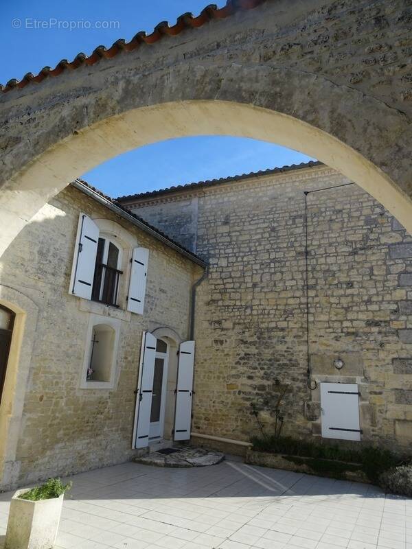 Maison à HIERSAC
