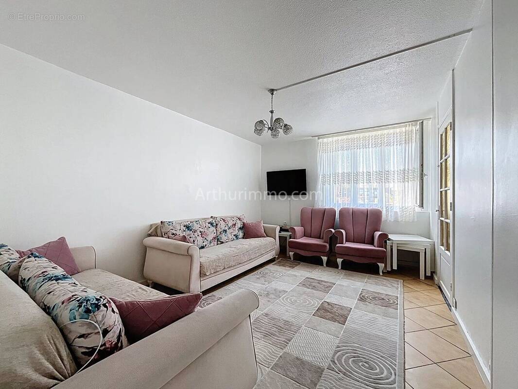 Appartement à VALENTON