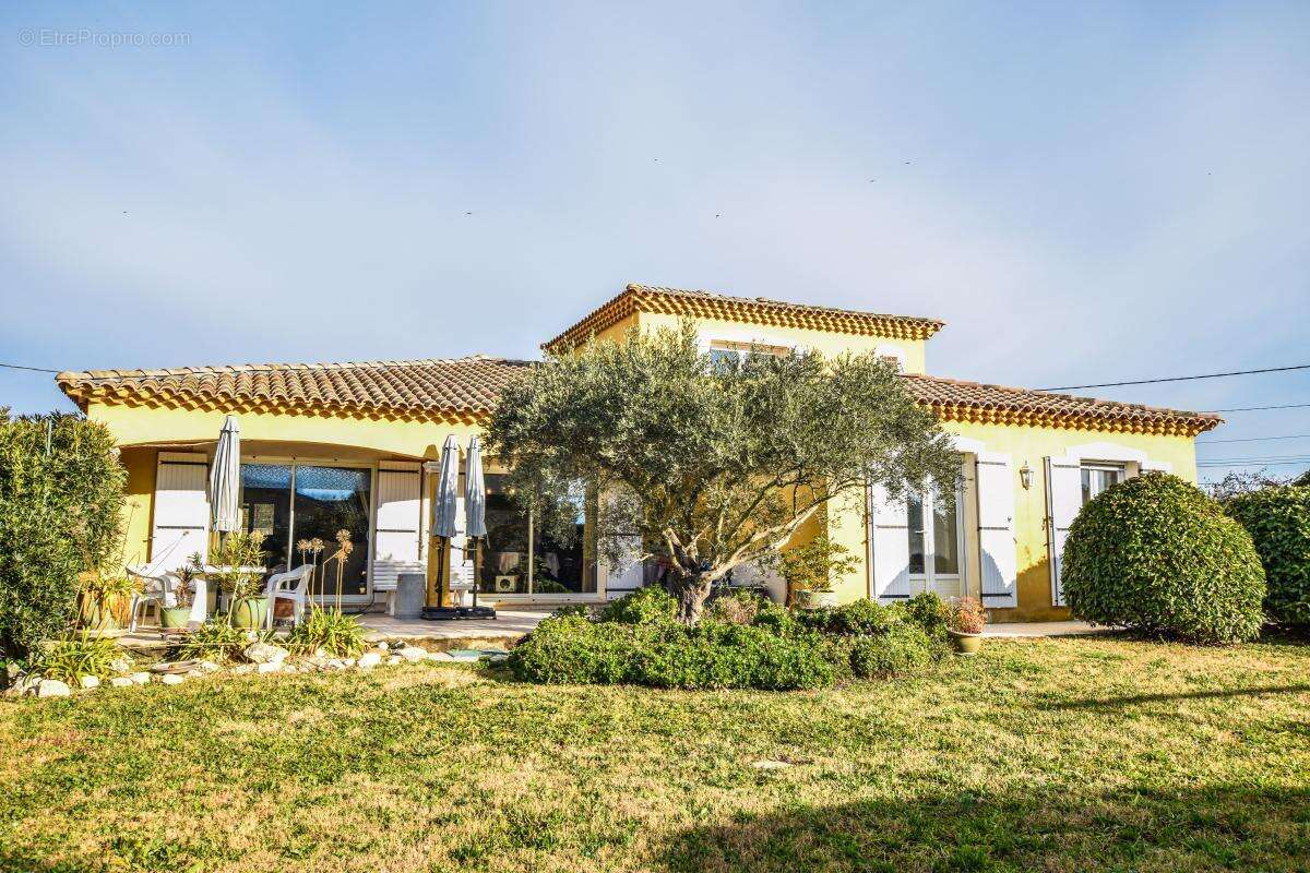 Maison à ROCHEFORT-DU-GARD