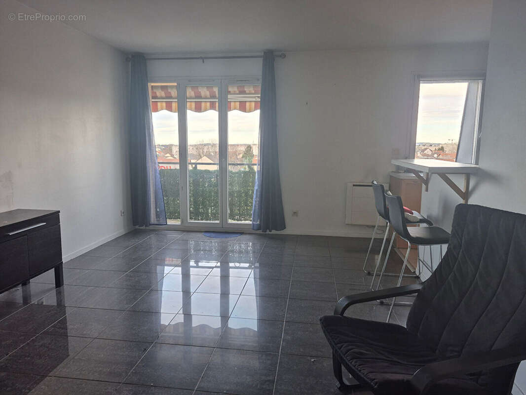 Appartement à LE BLANC-MESNIL