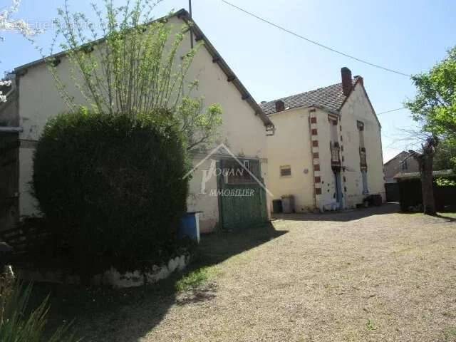Maison à VARENNES-SUR-ALLIER