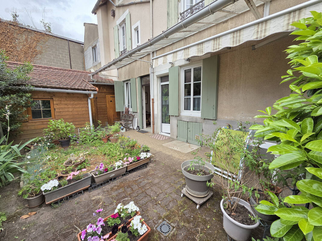 Maison à MOULINS