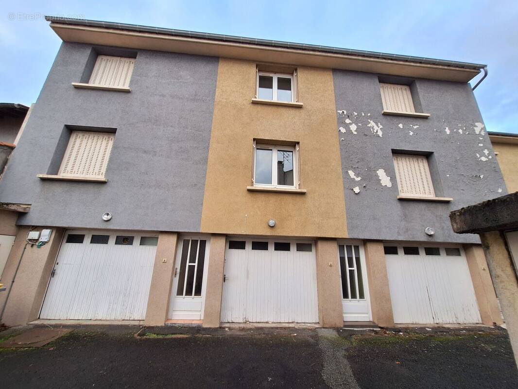 Maison à CHATEAUGAY