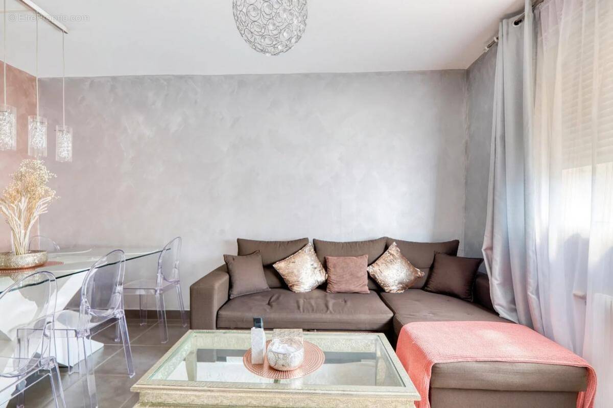 Appartement à VENISSIEUX