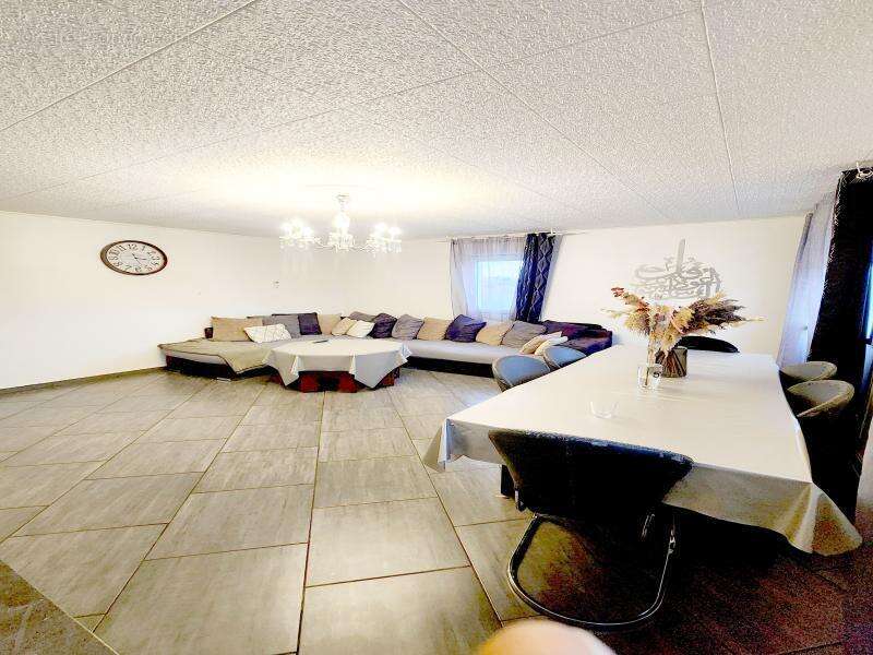 Appartement à PORT-DE-BOUC