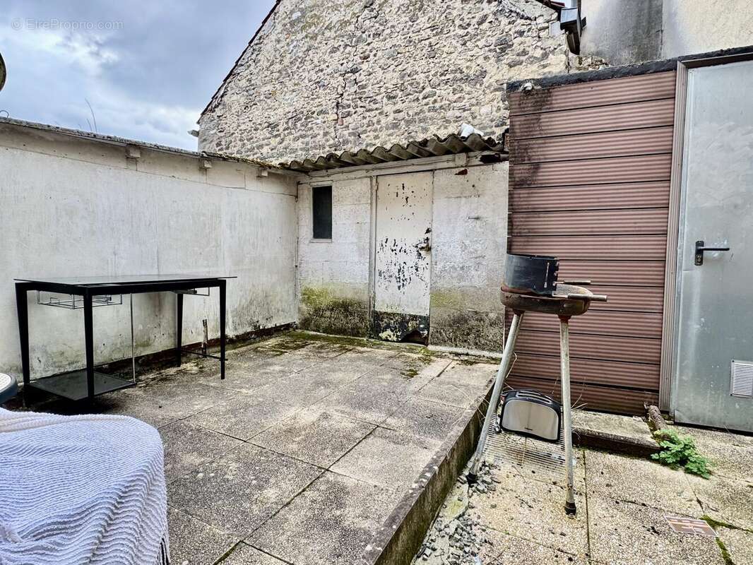 Appartement à LA CHAPELLE-EN-SERVAL