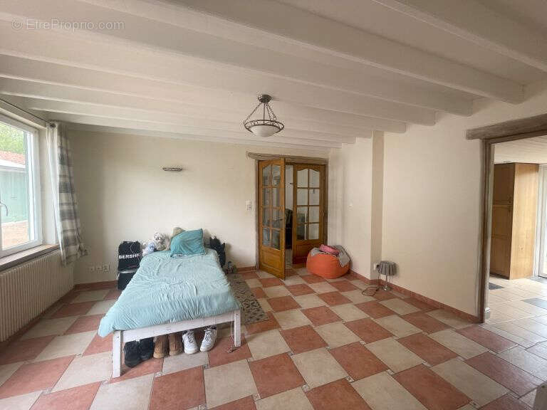 Maison à MOURIEZ