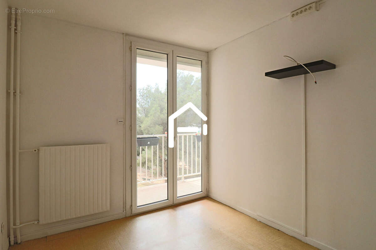 Appartement à PORT-DE-BOUC