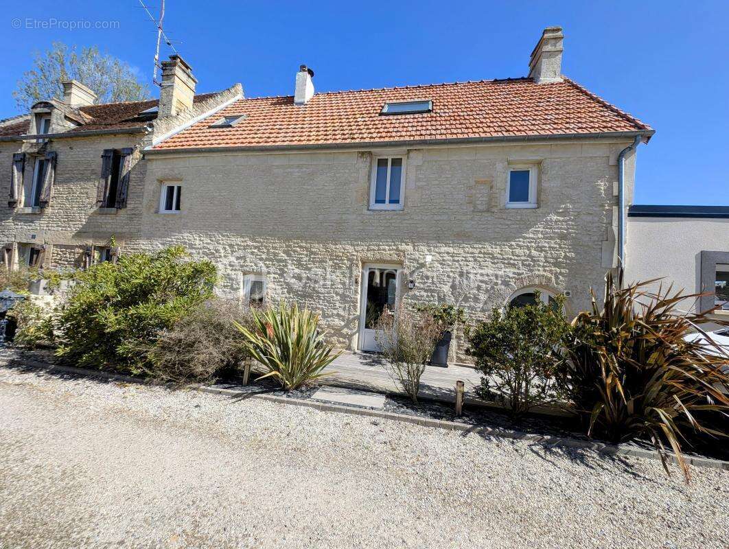 Maison à LUC-SUR-MER