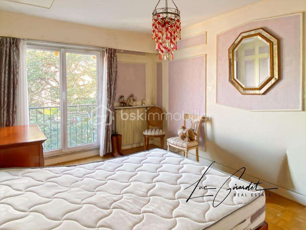 Appartement à SAINT-MAUR-DES-FOSSES