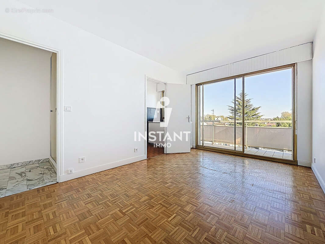 Appartement à SAINT-MAUR-DES-FOSSES