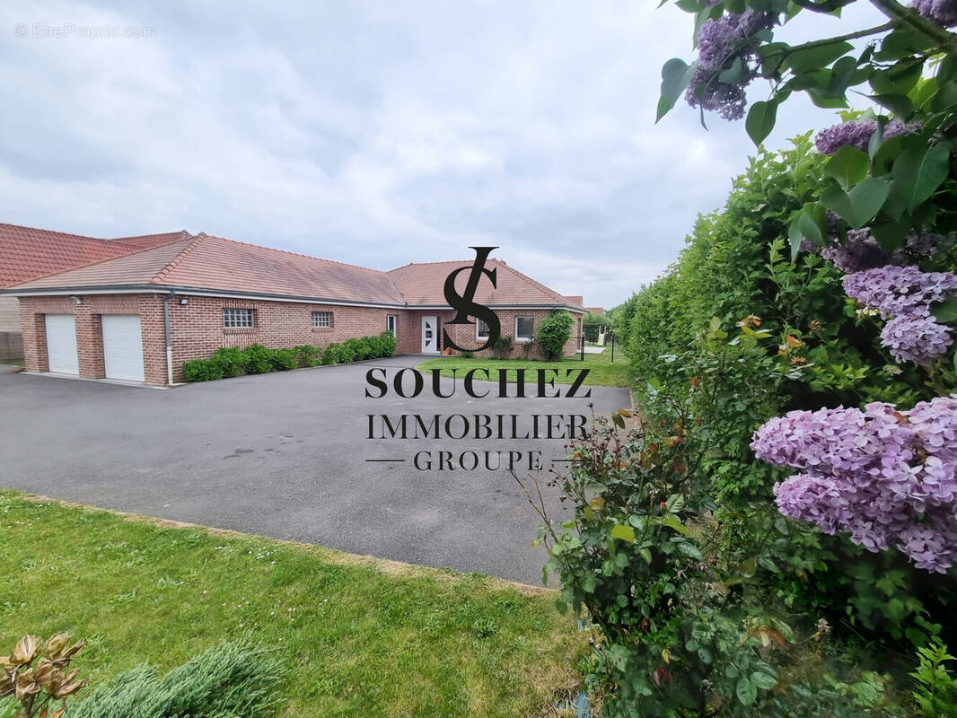 Maison à ACQ