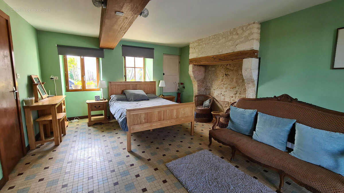 Charente country house with pool for sale . maison - Maison à AUBETERRE-SUR-DRONNE