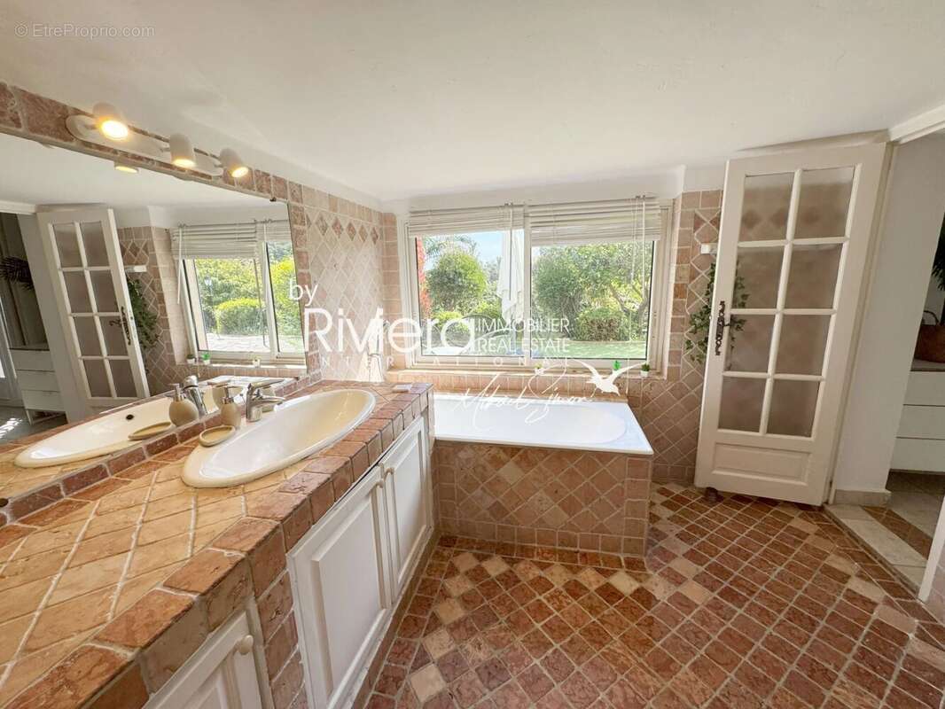 Maison à LA CROIX-VALMER