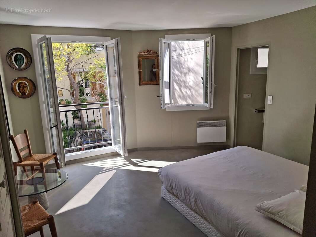 Appartement à LE CASTELLET