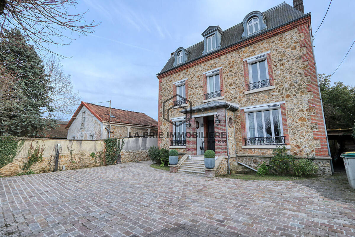 Maison à VILLECRESNES