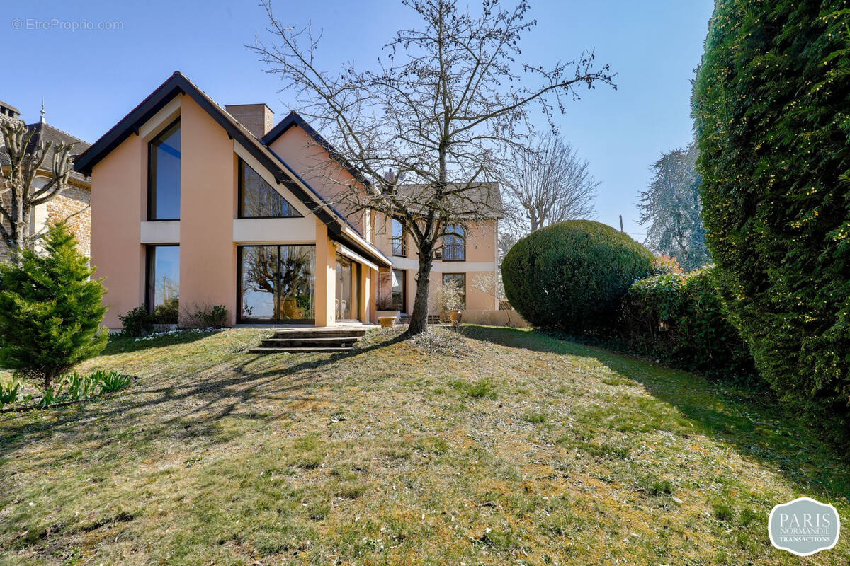 Maison à BOUGIVAL