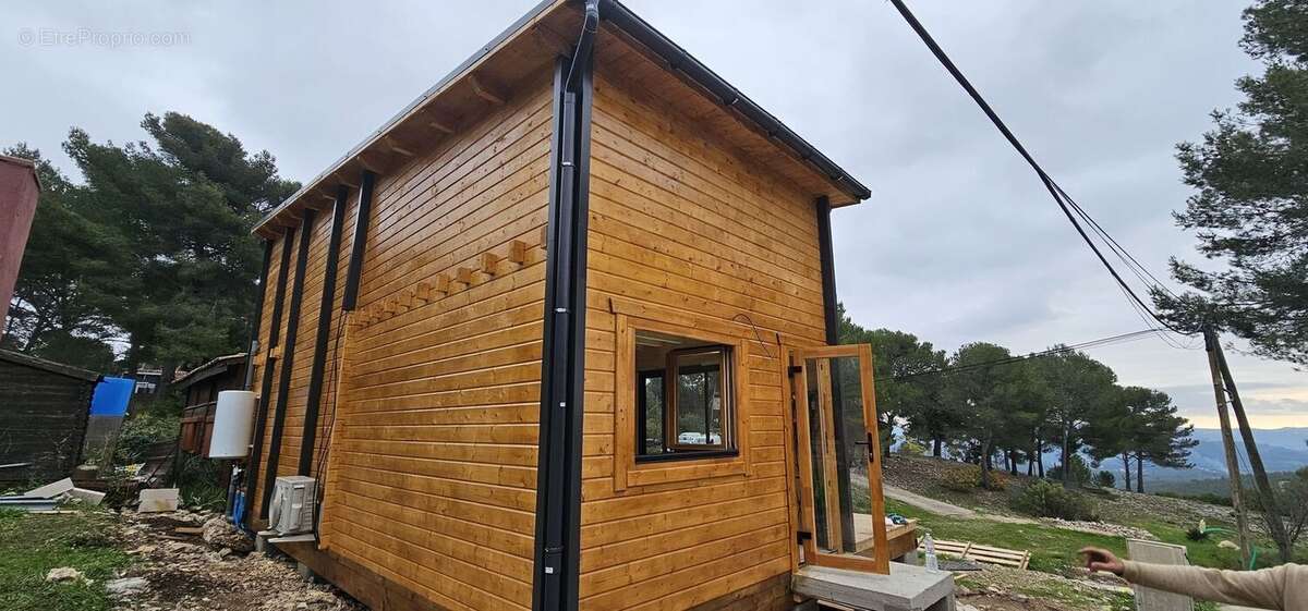 chalet neuf terrain, habitation legere, chalet, 4 pieces, - Autre à LE CASTELLET