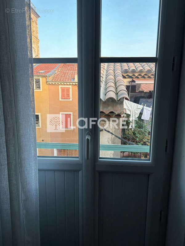 Appartement à SAINT-LAURENT-DU-VAR