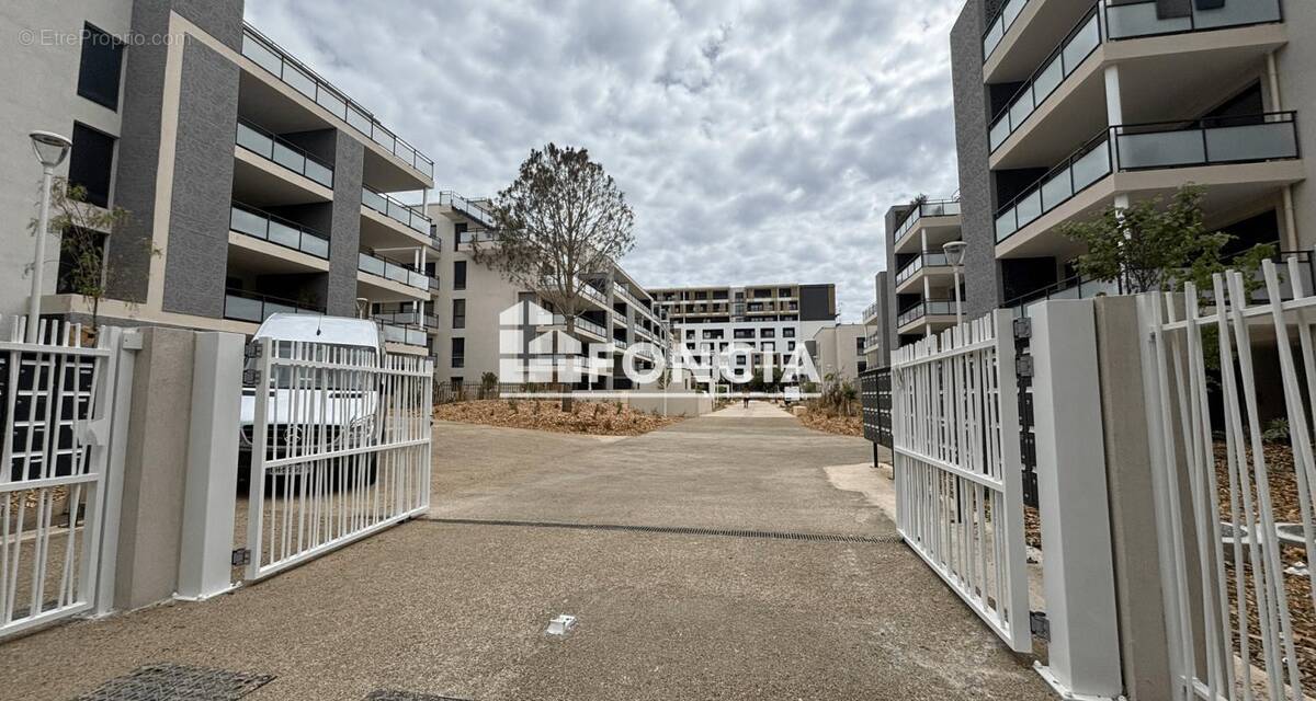 Parking à HYERES
