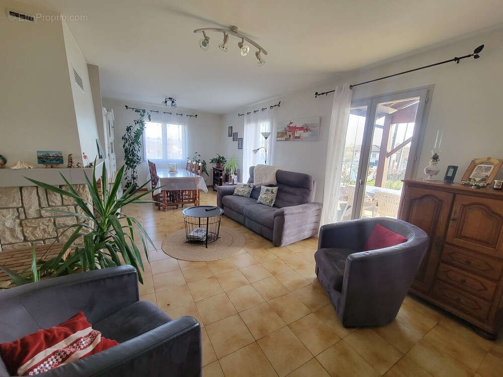 Maison à BEAUREPAIRE