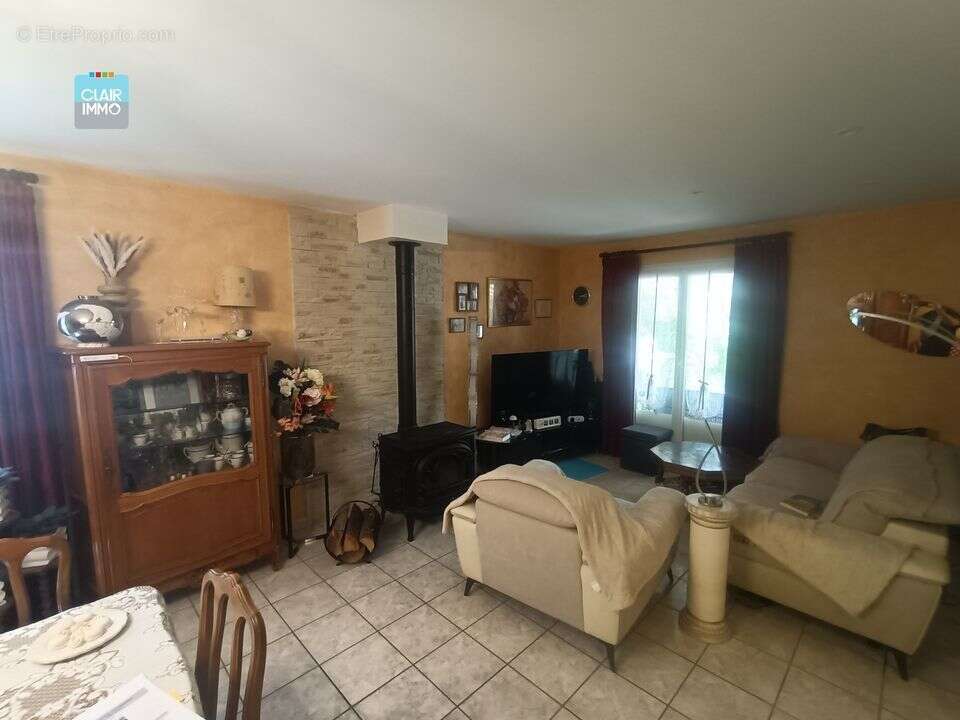 MAISON EN VIAGER - Maison à CHARNAY-LES-MACON