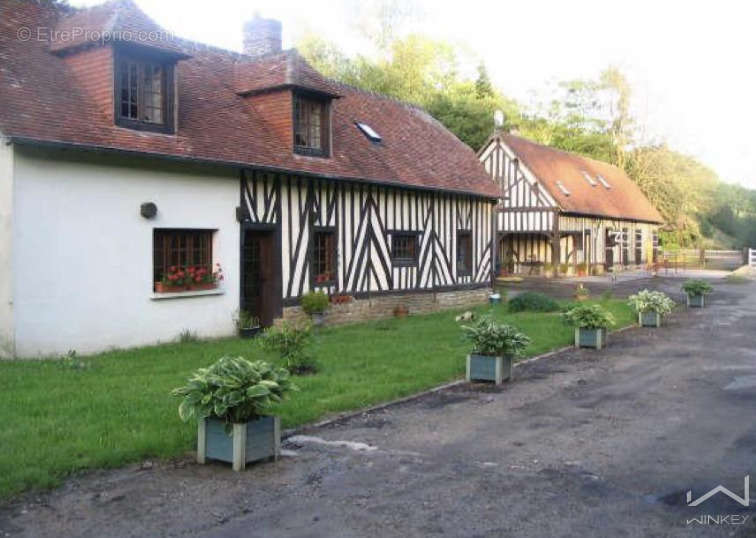 Commerce à VIMOUTIERS