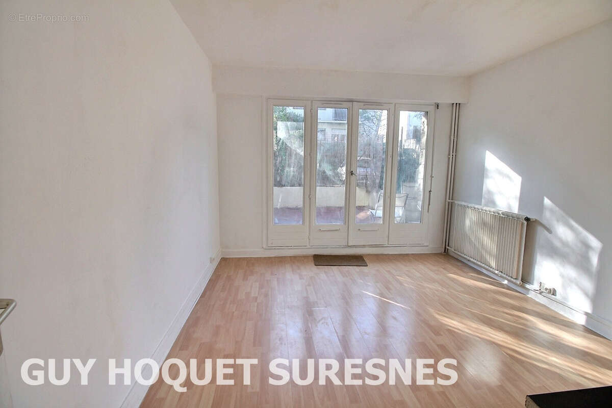 Appartement à SURESNES