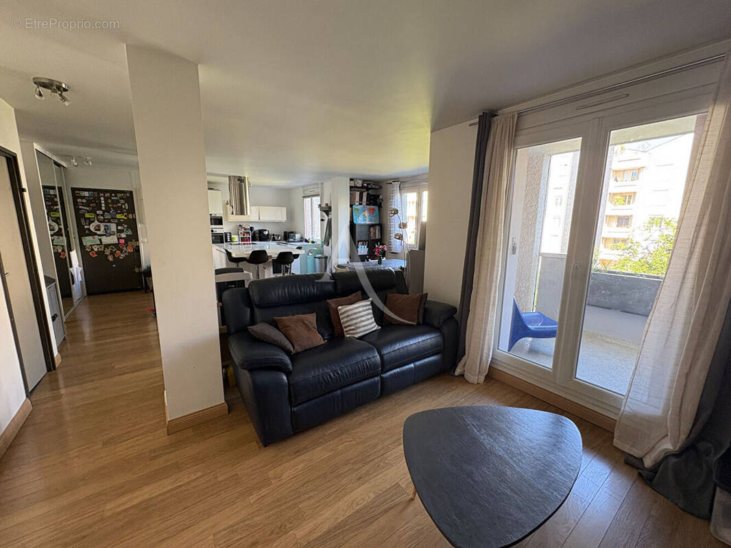 Appartement à FONTENAY-SOUS-BOIS