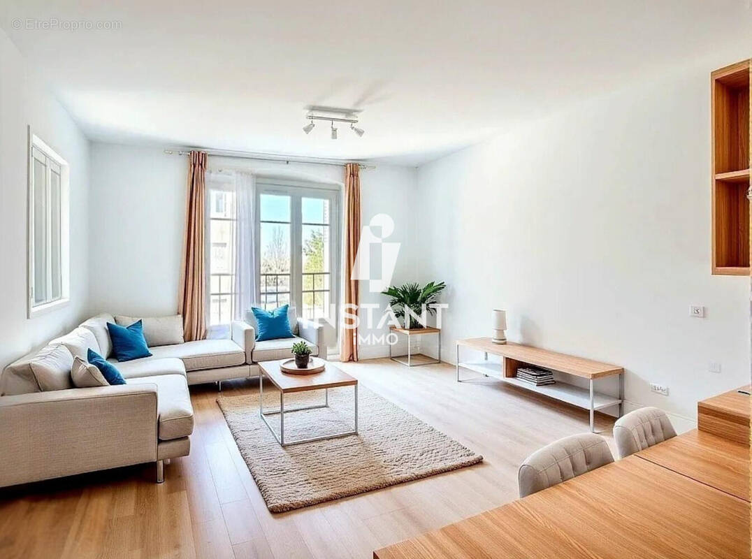 Appartement à SAINT-MAUR-DES-FOSSES