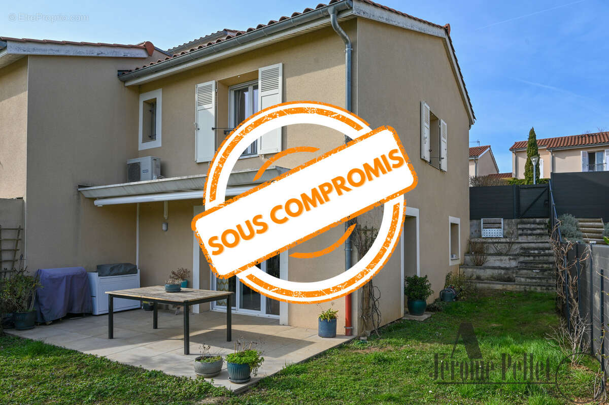 Maison à TERNAY